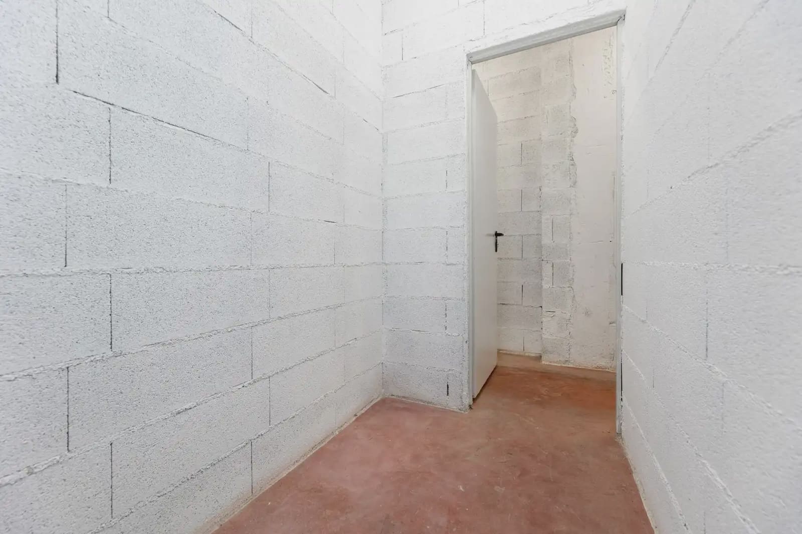 Virksomhed til salg i Granada by - € 535.000 (Ref: 9837385)