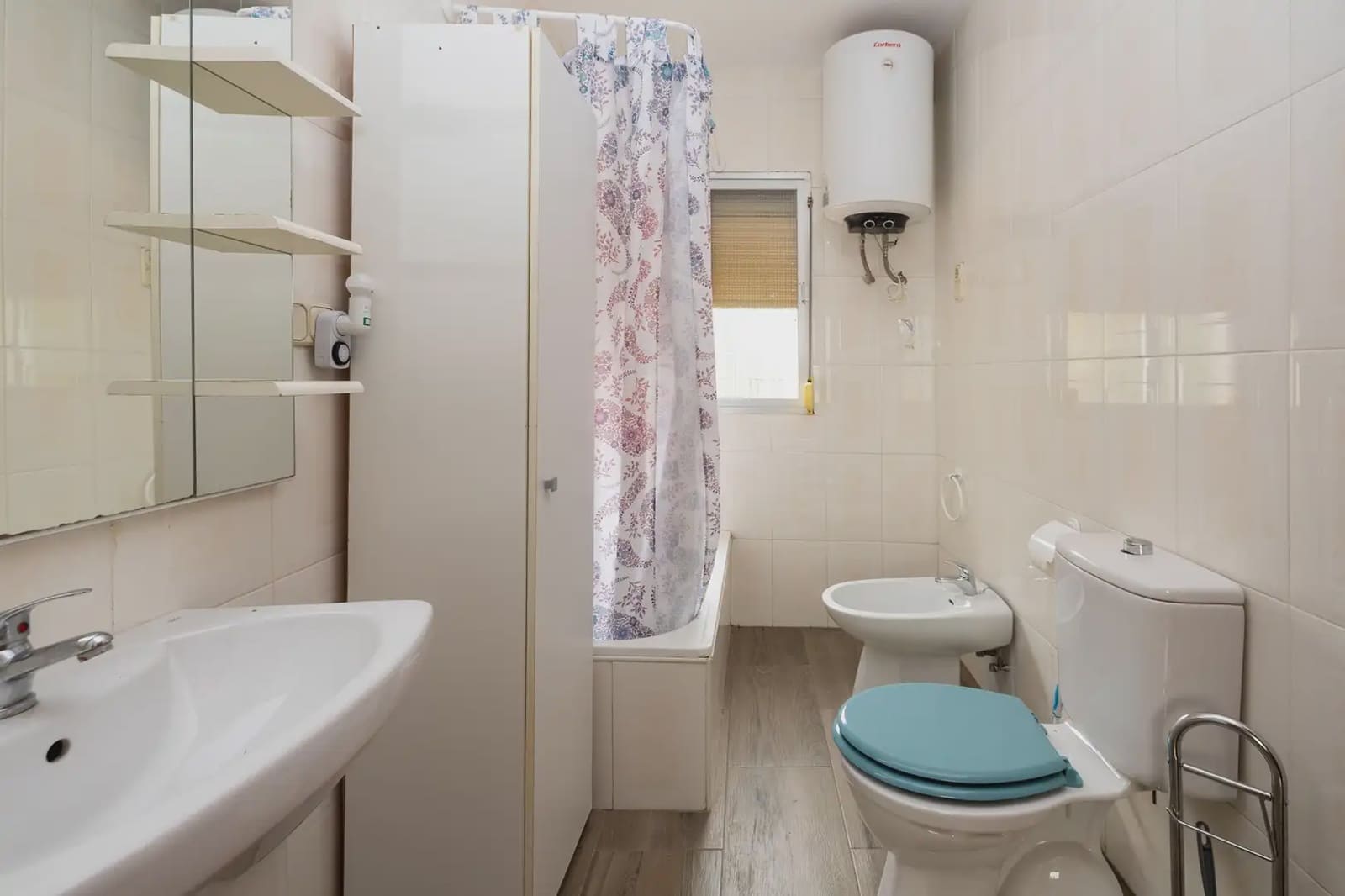 Finca/Herregård til salgs i Dilar med garasje - € 199 950 (Ref: 9837386)
