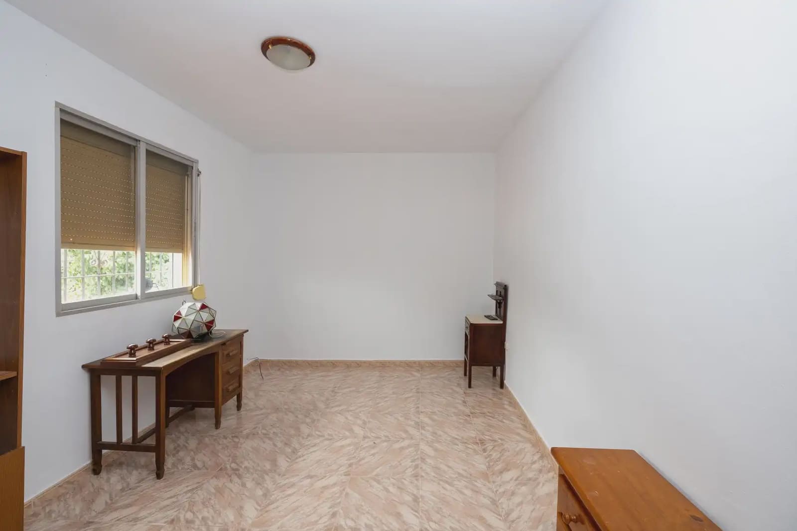 Finca/Herregård til salgs i Dilar med garasje - € 199 950 (Ref: 9837386)