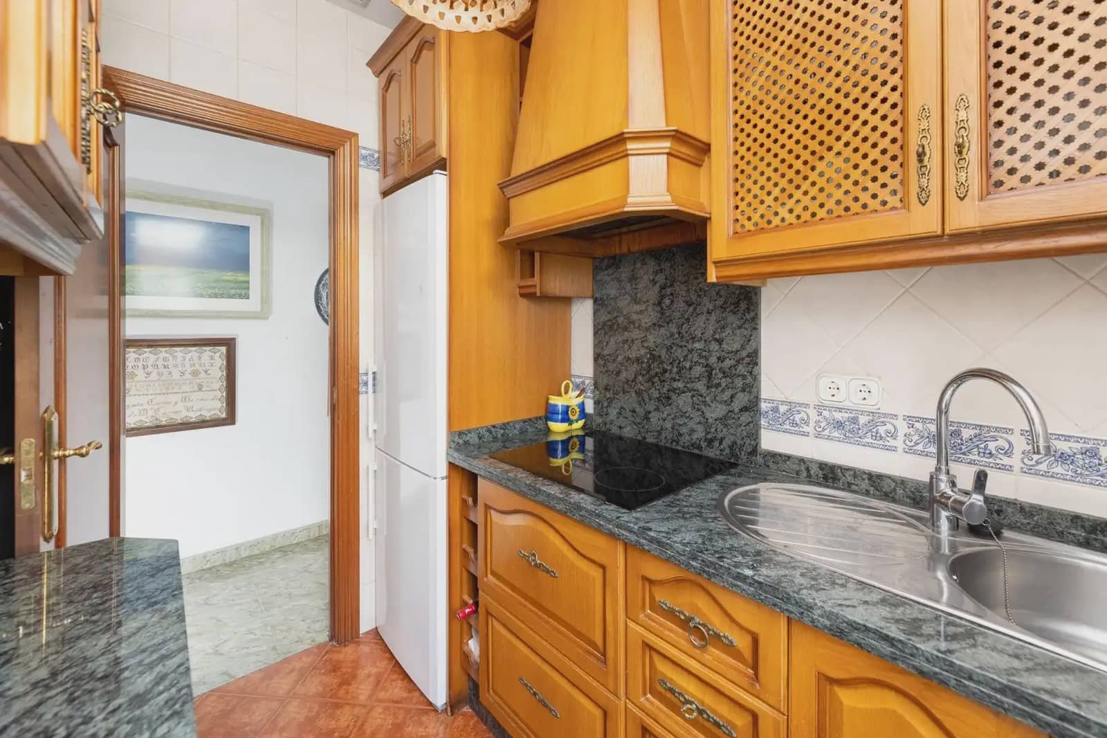 Wohnung zu verkaufen in Granada Stadt - 250.000 € (Ref: 9837387)