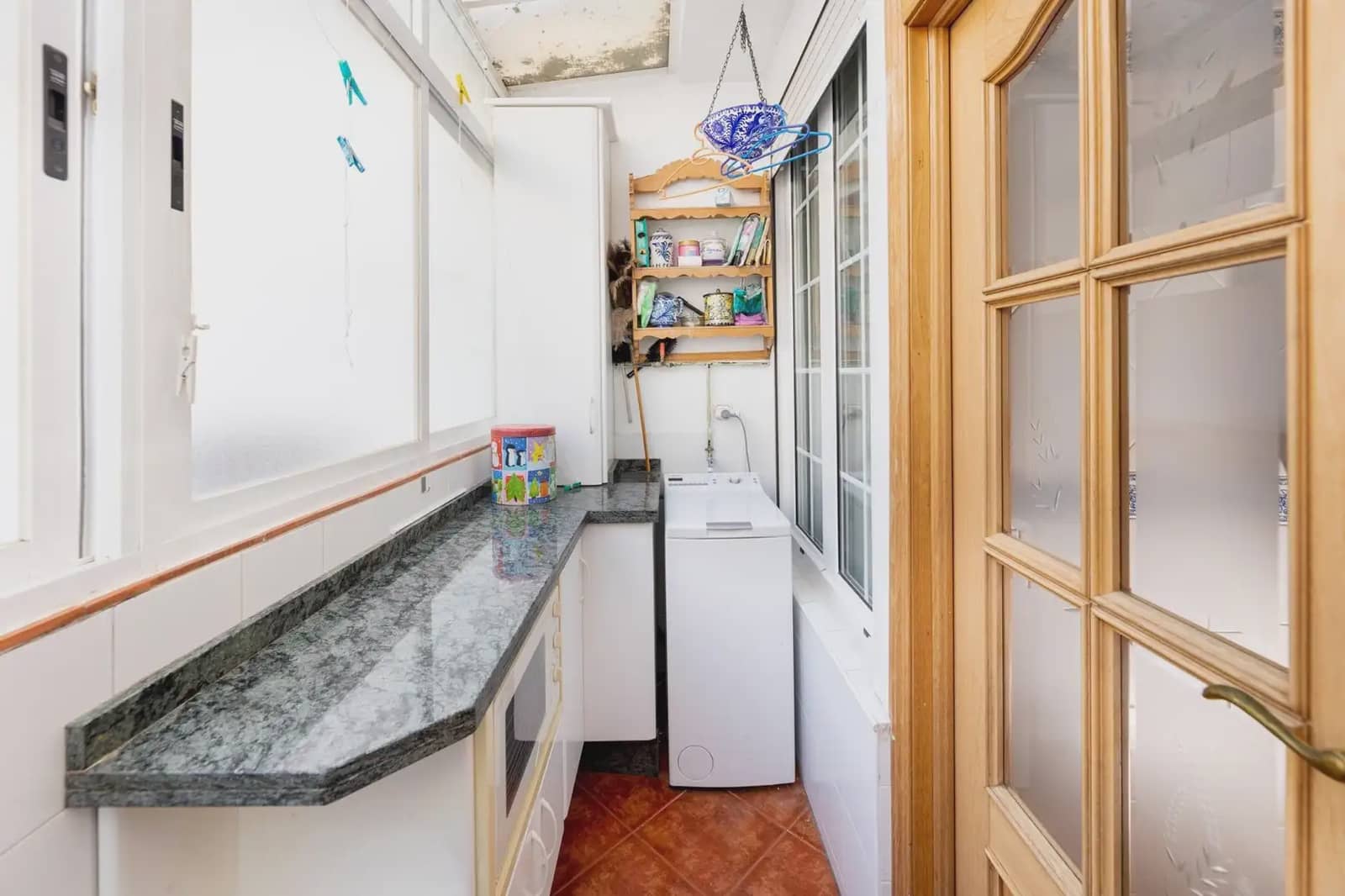 Wohnung zu verkaufen in Granada Stadt - 250.000 € (Ref: 9837387)