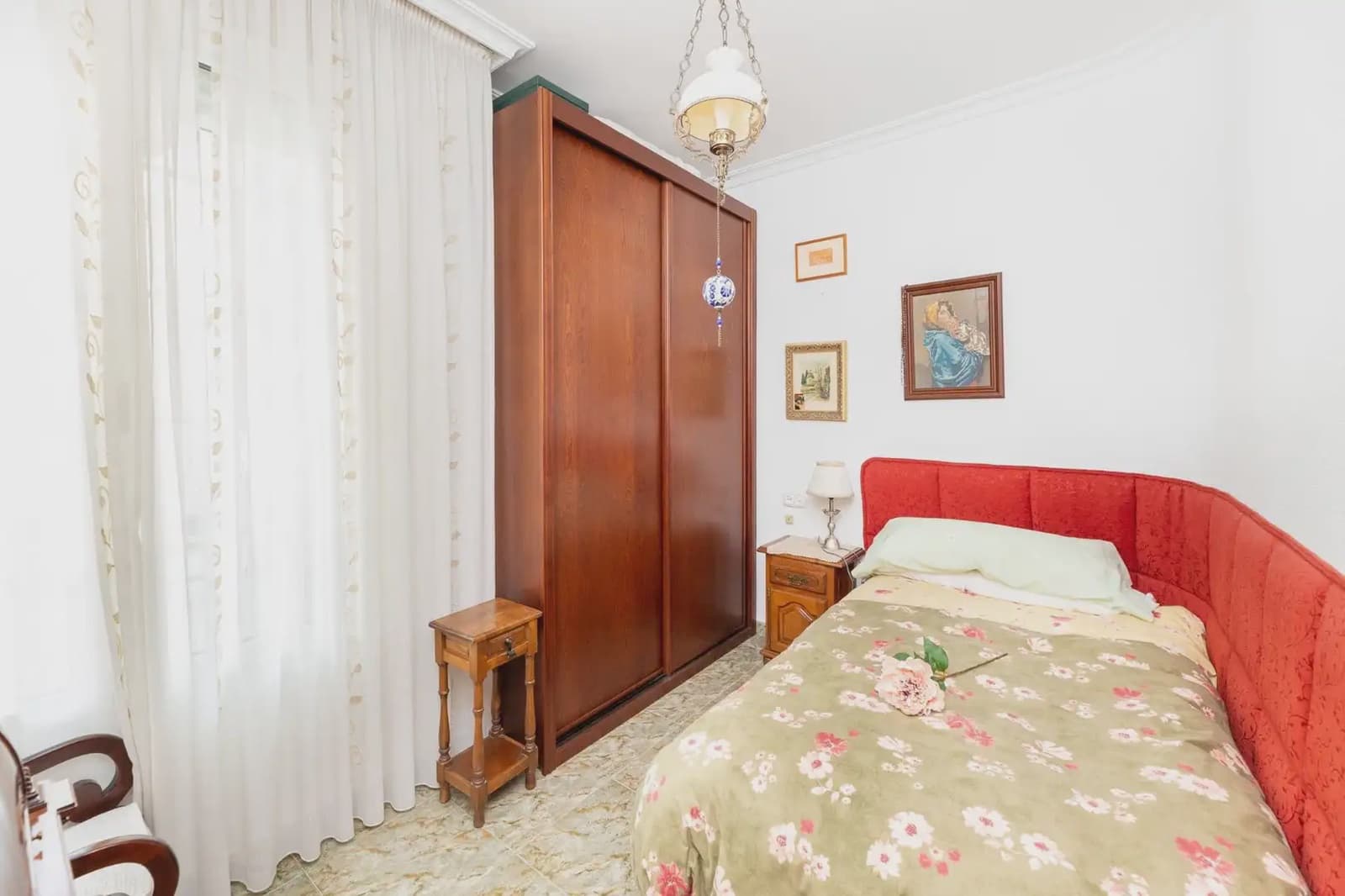 Wohnung zu verkaufen in Granada Stadt - 250.000 € (Ref: 9837387)