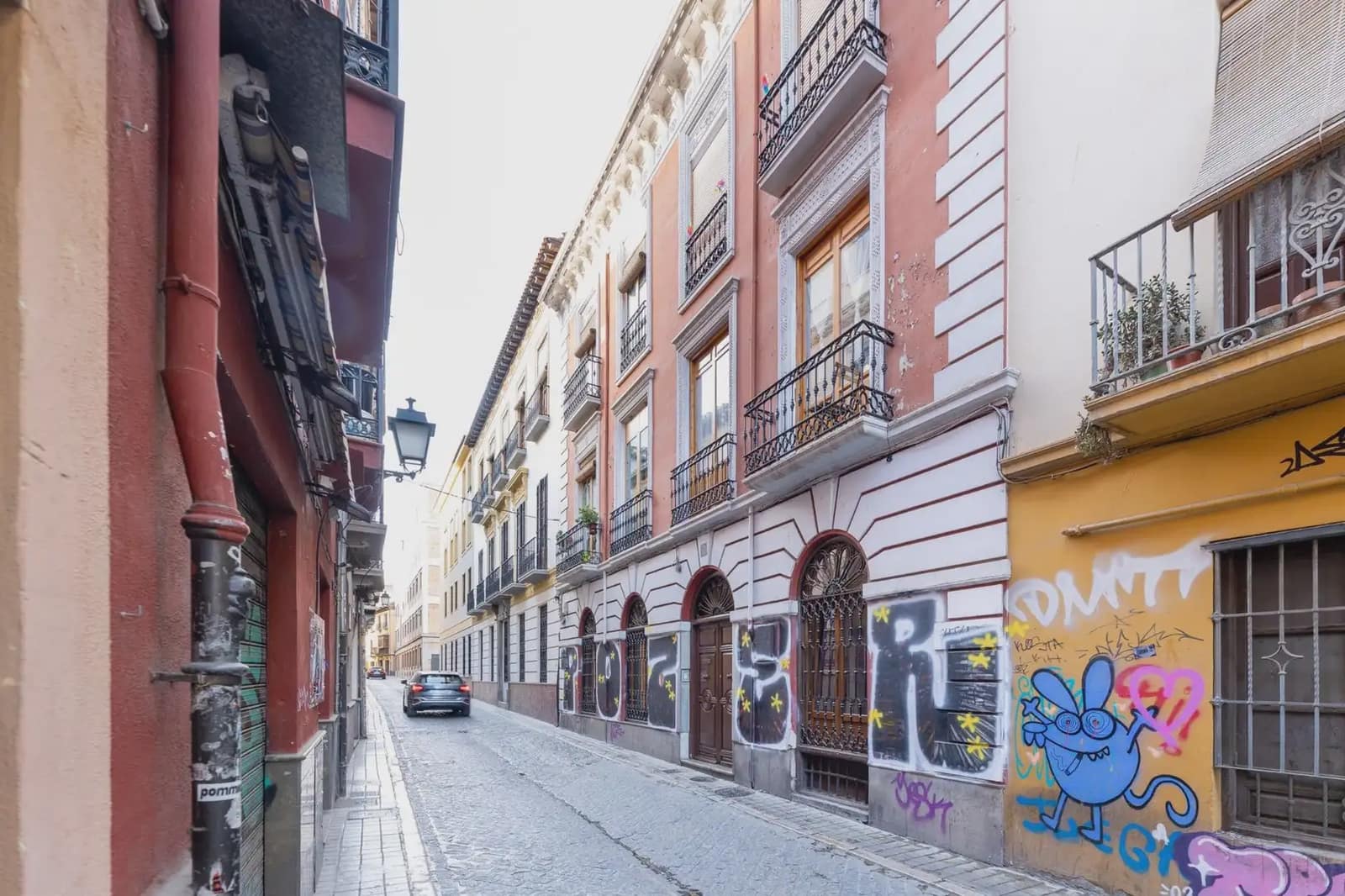 Wohnung zu verkaufen in Granada Stadt - 250.000 € (Ref: 9837387)