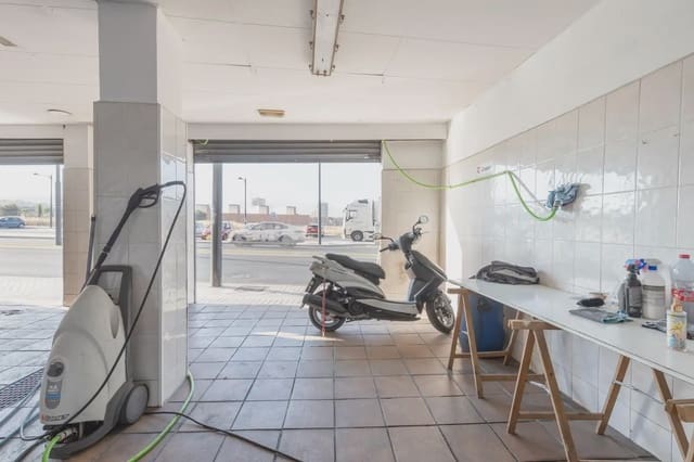 Commercieel te koop in Maracena - € 149.000 (Ref: 9837388)