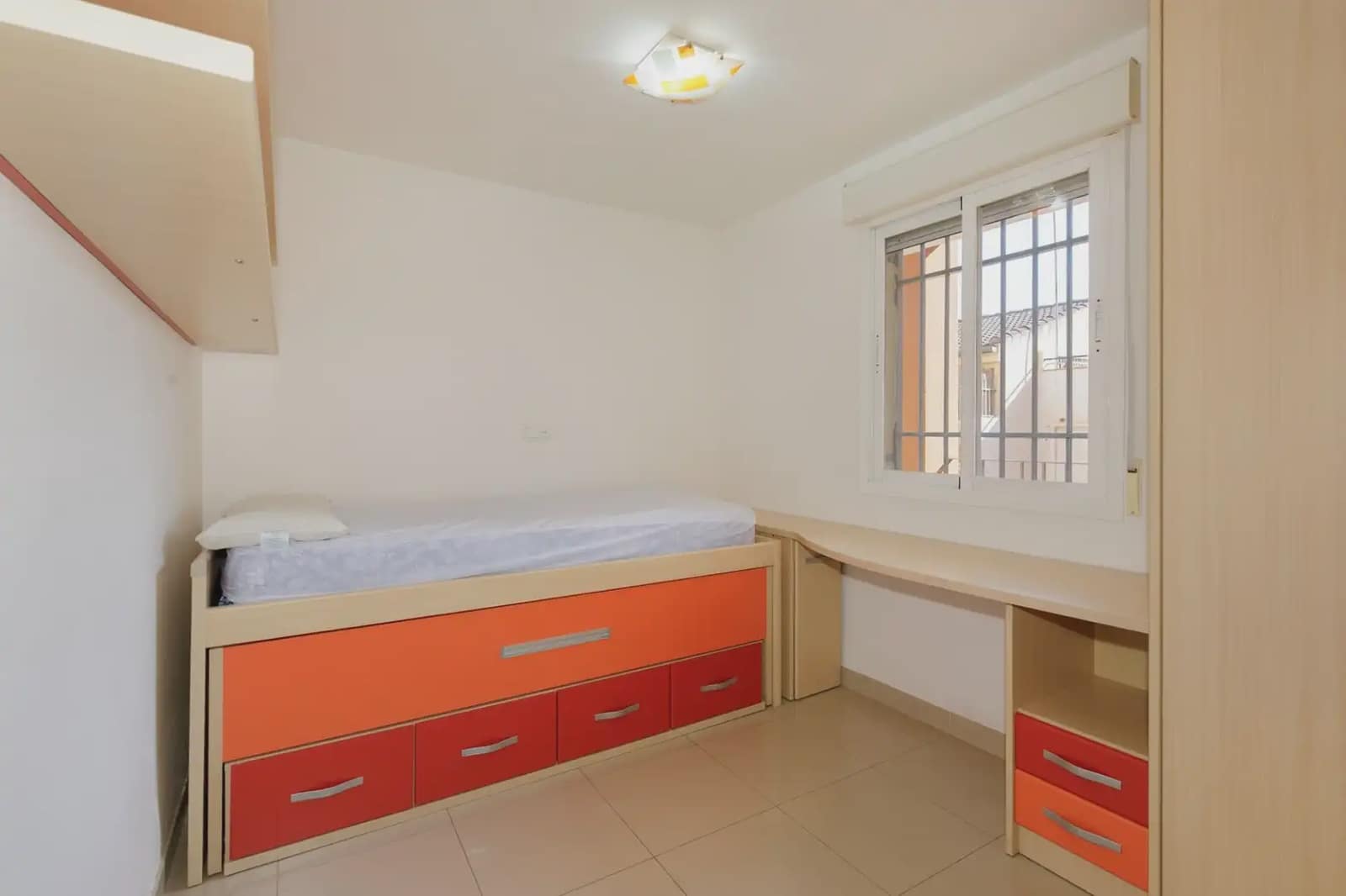 Leilighet til salgs i Armilla - € 165 000 (Ref: 9837389)