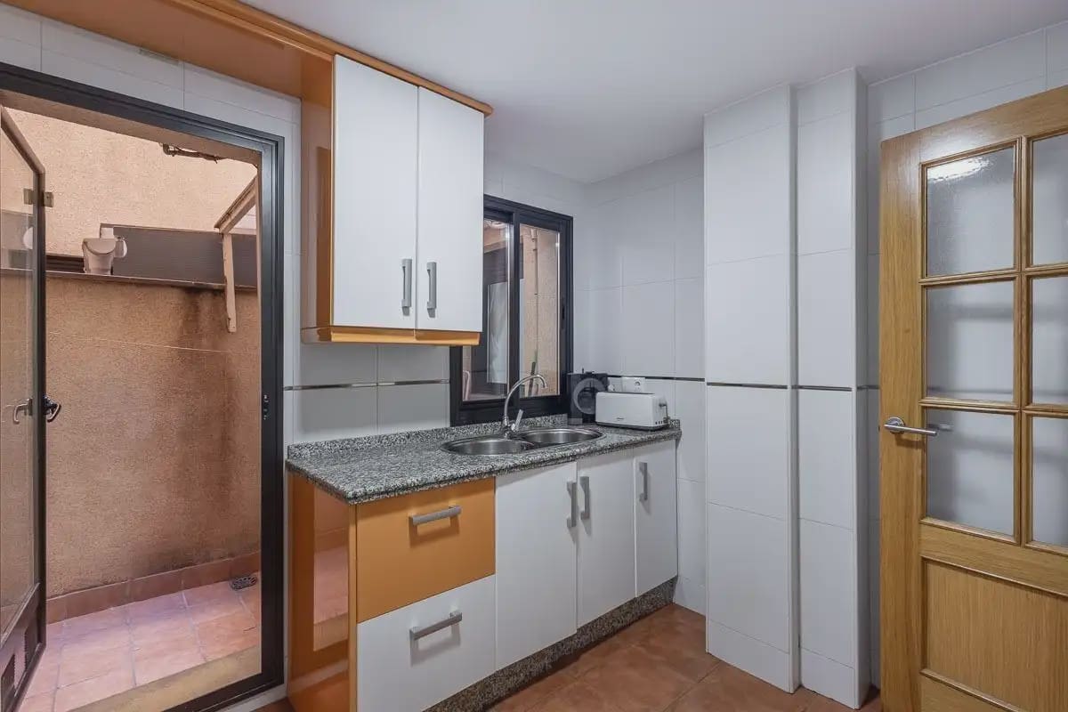 Leilighet til salgs i Monachil med garasje - € 136 900 (Ref: 9837392)