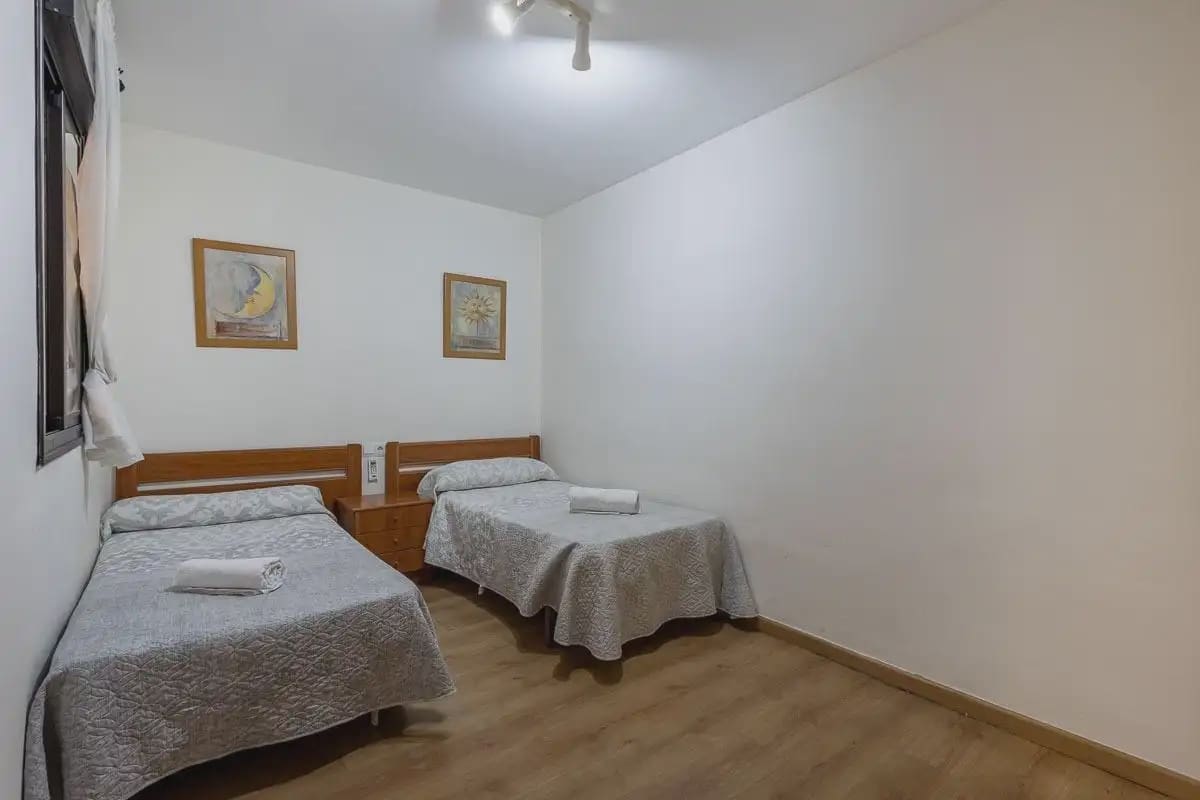 Leilighet til salgs i Monachil med garasje - € 136 900 (Ref: 9837392)