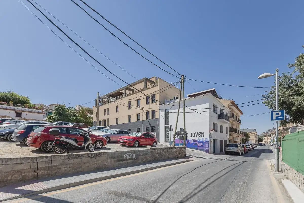 Leilighet til salgs i Monachil med garasje - € 136 900 (Ref: 9837392)