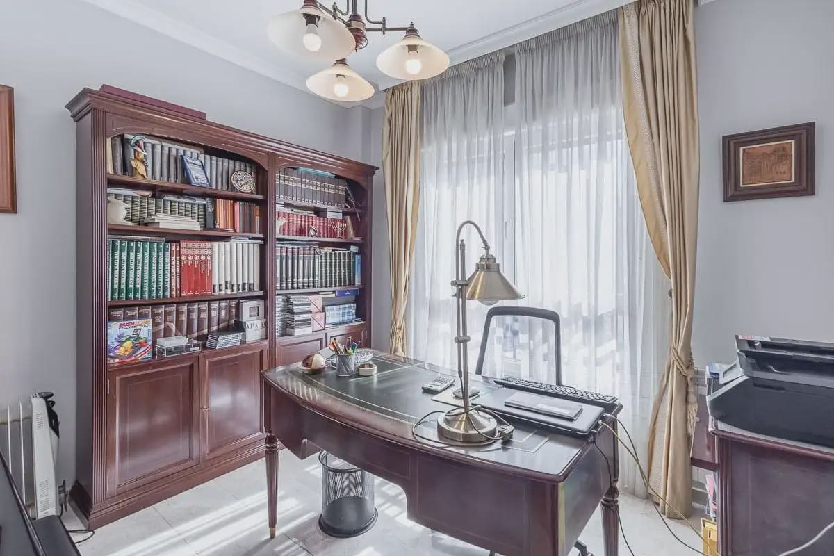 Semi-detached Villa for sale in Granada city with pool garage - € 945,000 (Ref: 9837393)