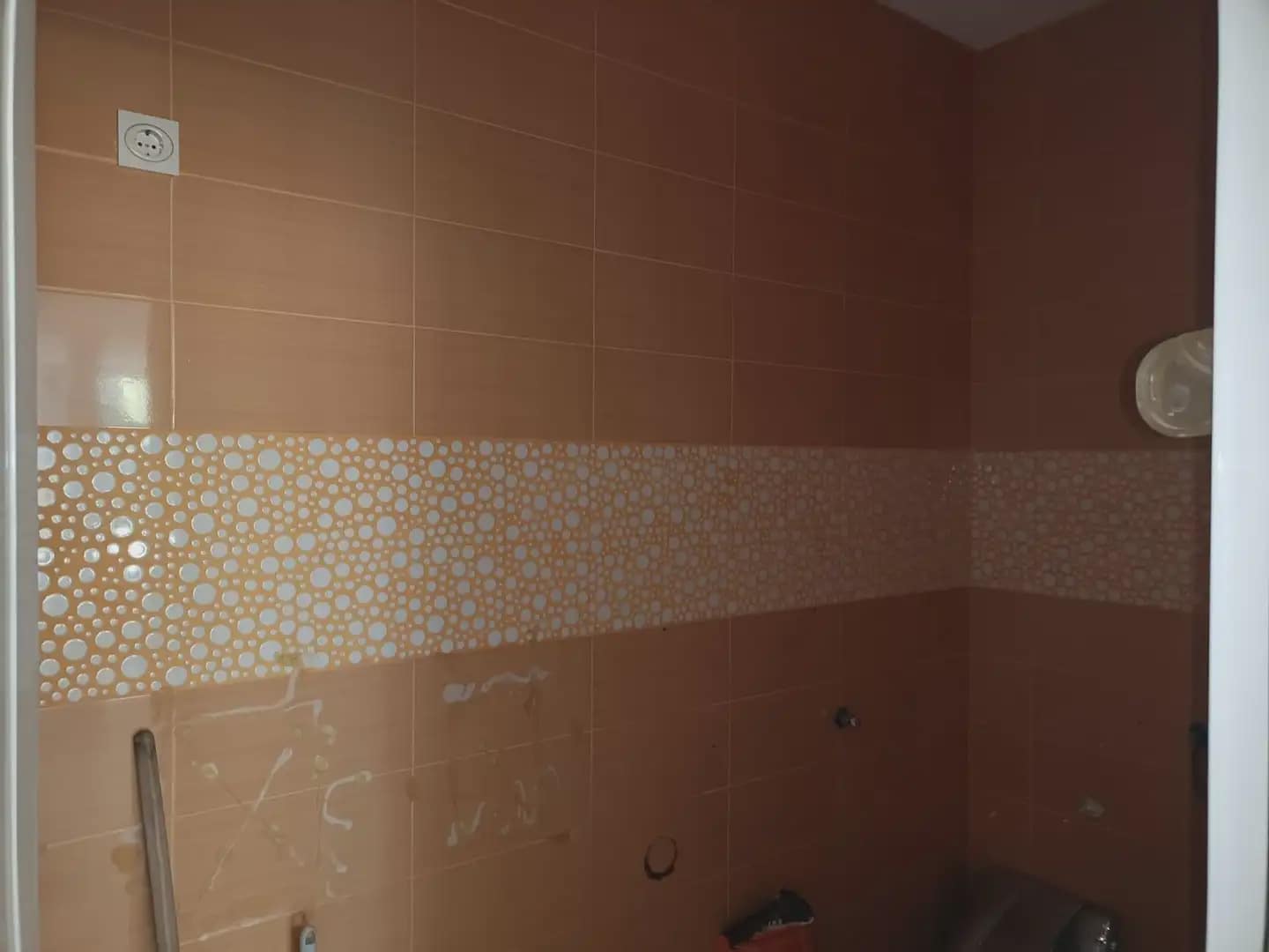 Kommersiell til leie i Armilla - € 2 500 (Ref: 9837394)