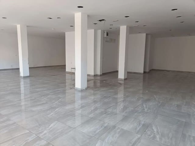 Kommersiell til leie i Armilla - € 2 500 (Ref: 9837394)