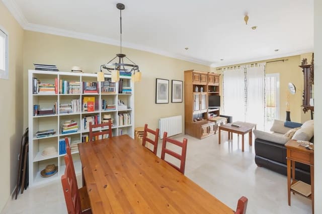 4 camera da letto Villetta a Schiera in vendita in Carretera de la Sierra, Granada città con piscina garage - 430.000 € (Rif: 9837395)