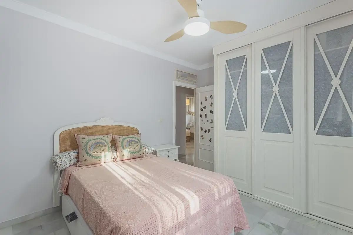 Terraced Villa for sale in Motril with garage - € 460,000 (Ref: 9837396)