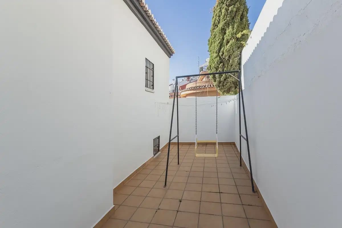 Terraced Villa for sale in Motril with garage - € 460,000 (Ref: 9837396)