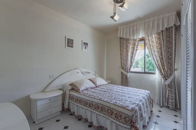 3 slaapkamer Flat te koop in Almuñécar met garage - € 279.000 (Ref: 9837397)
