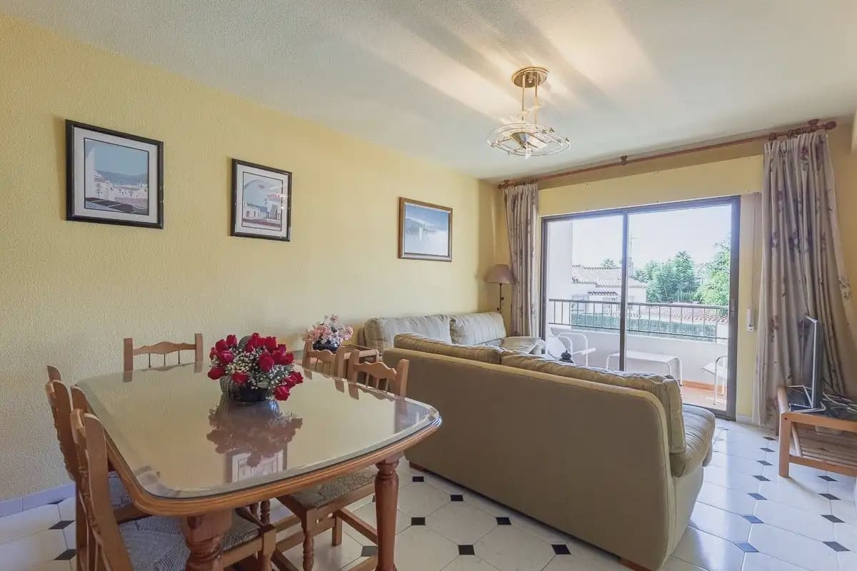 Flat for sale in Almunecar with garage - € 289,000 (Ref: 9837397)