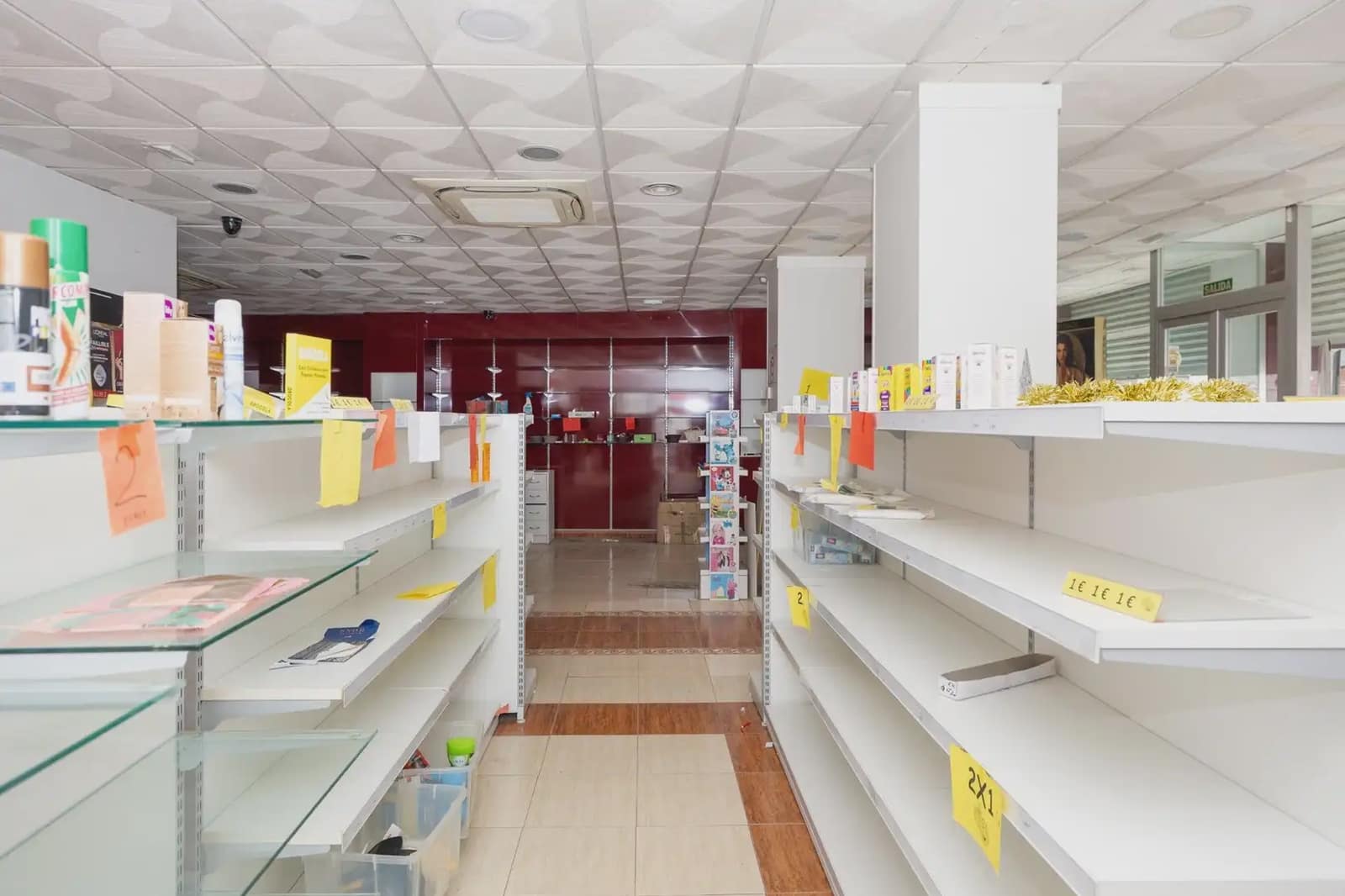 Commercial for sale in Santa Fe - € 195,000 (Ref: 9837398)