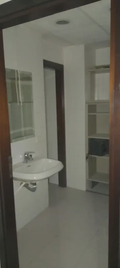 Comercial para arrendar em Granada cidade - 1 200 € (Ref: 9837399)