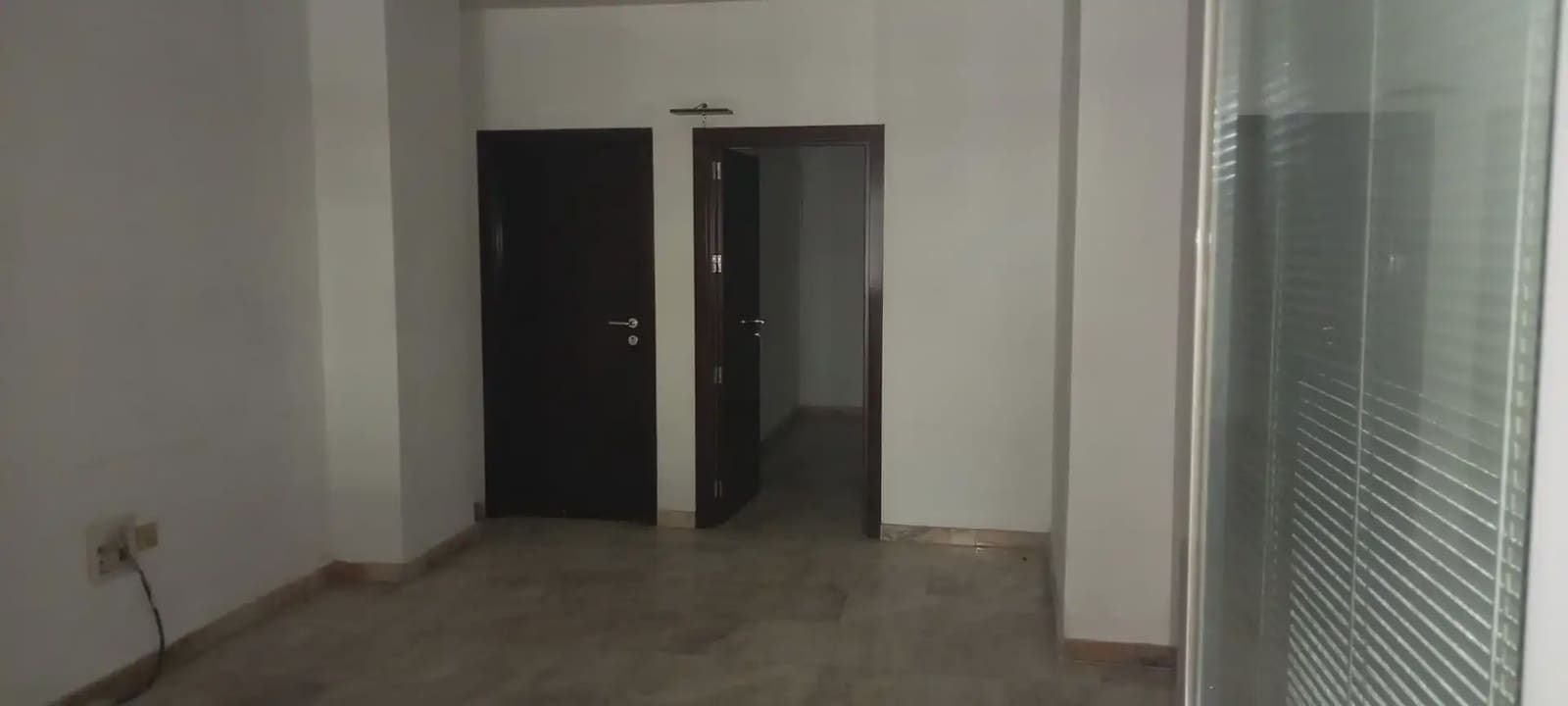 Comercial para arrendar em Granada cidade - 1 200 € (Ref: 9837399)