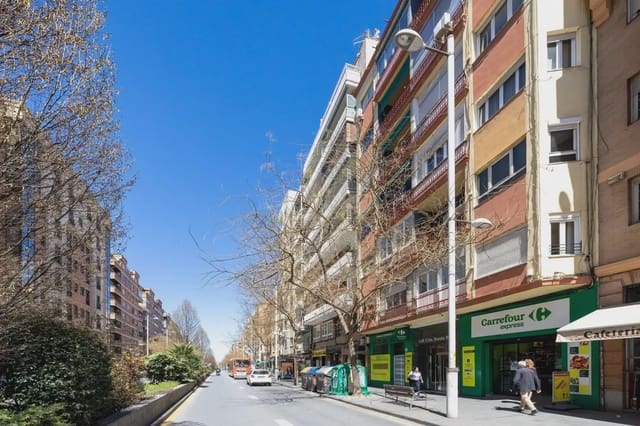 Comercial para arrendar em Figares, Granada cidade - 1 200 € (Ref: 9837399)