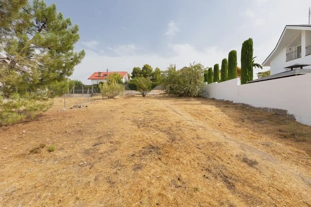 Tontti myytävänä paikassa La Zubia - 80 000 € (Ref: 9837400)