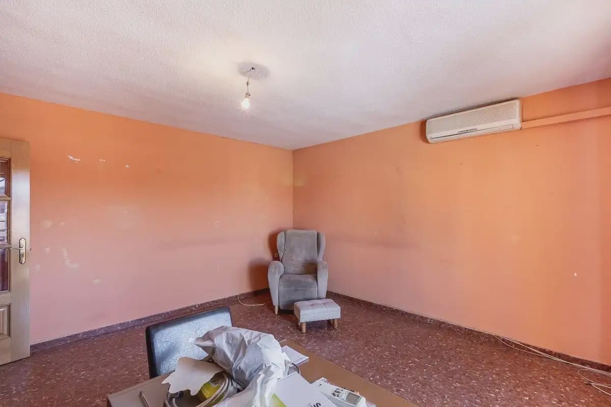 Lägenhet till salu i Granada stad med garage - 315 000 € (Ref: 9837401)