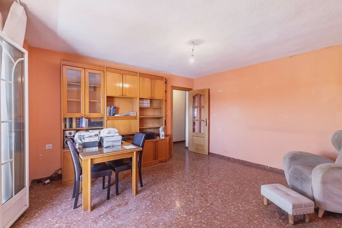 Lägenhet till salu i Granada stad med garage - 315 000 € (Ref: 9837401)