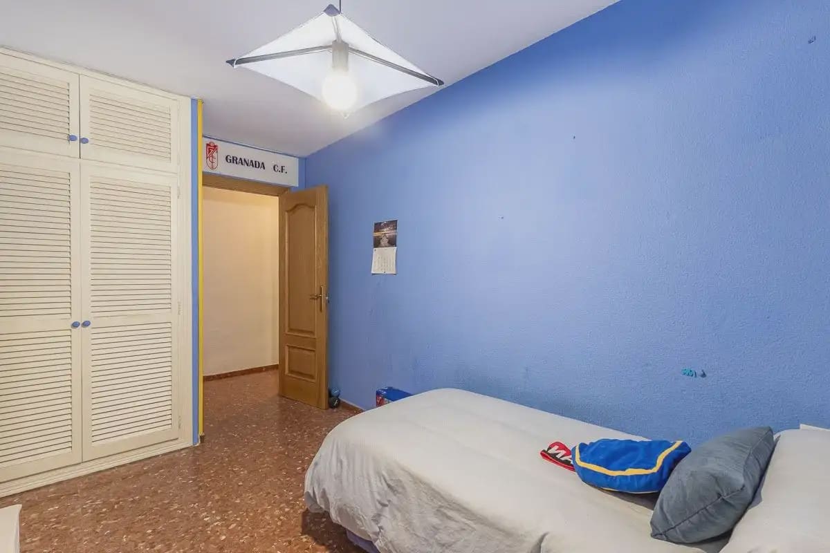 Lägenhet till salu i Granada stad med garage - 315 000 € (Ref: 9837401)