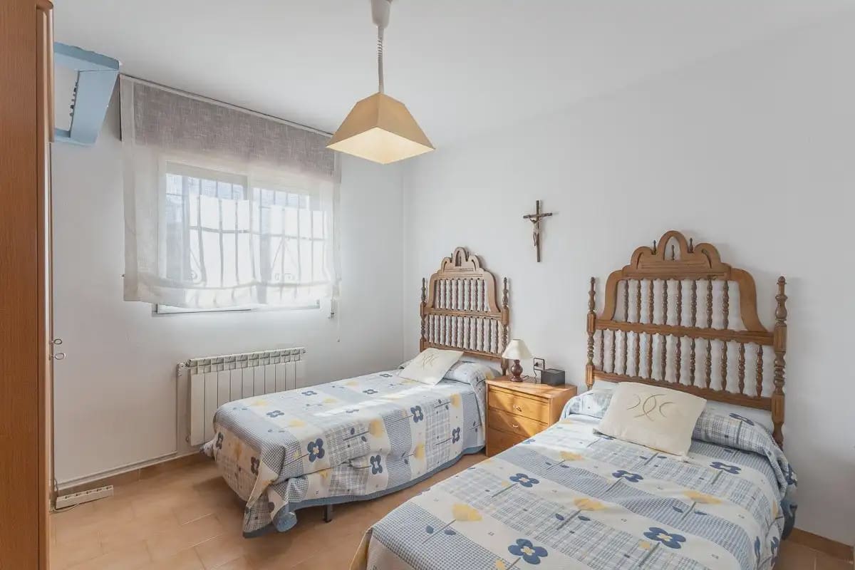 Villa for sale in Gojar with pool garage - € 410,000 (Ref: 9837402)