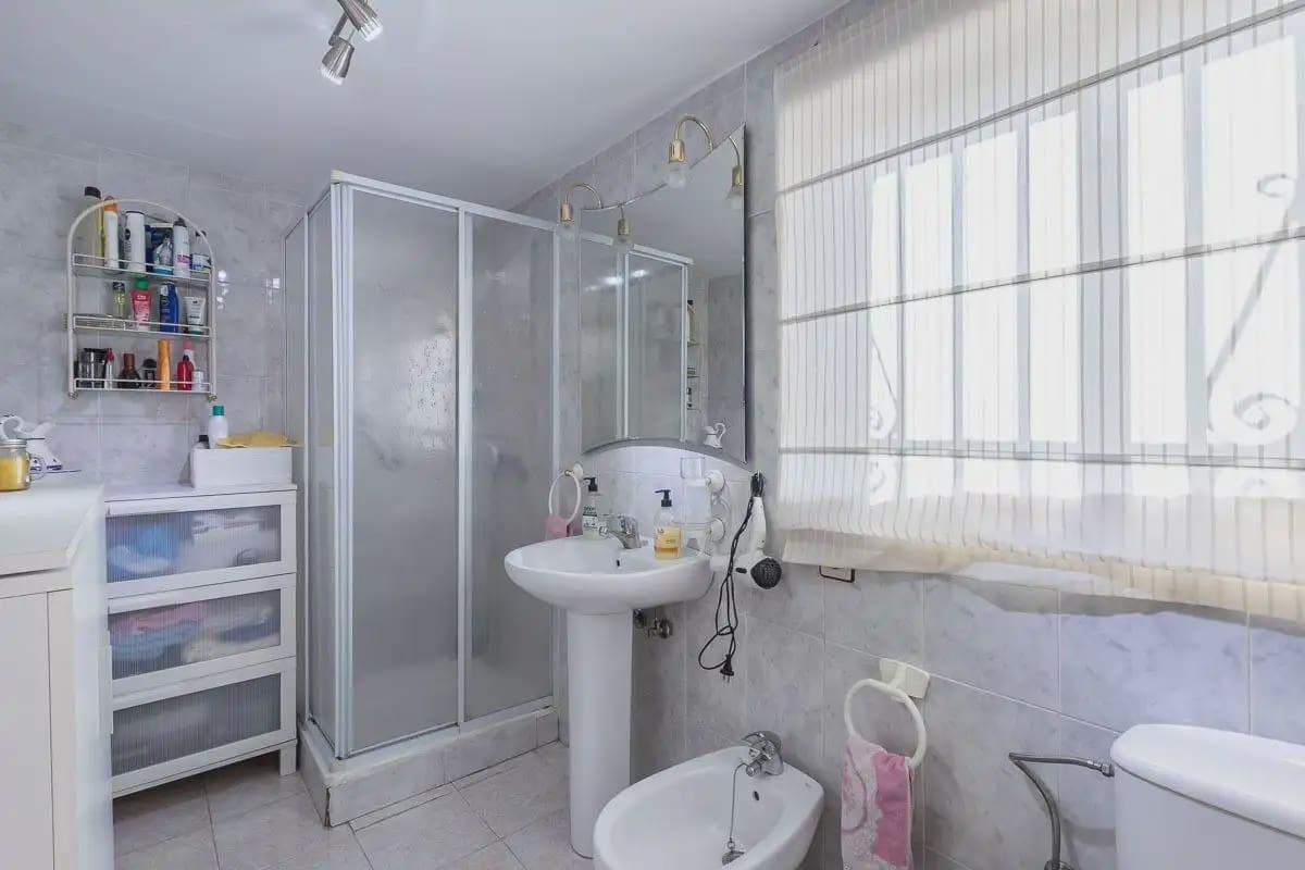 Villa for sale in Gojar with pool garage - € 410,000 (Ref: 9837402)