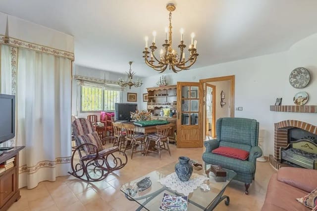 Villa til salgs i Gójar med svømmebasseng garasje - € 410 000 (Ref: 9837402)