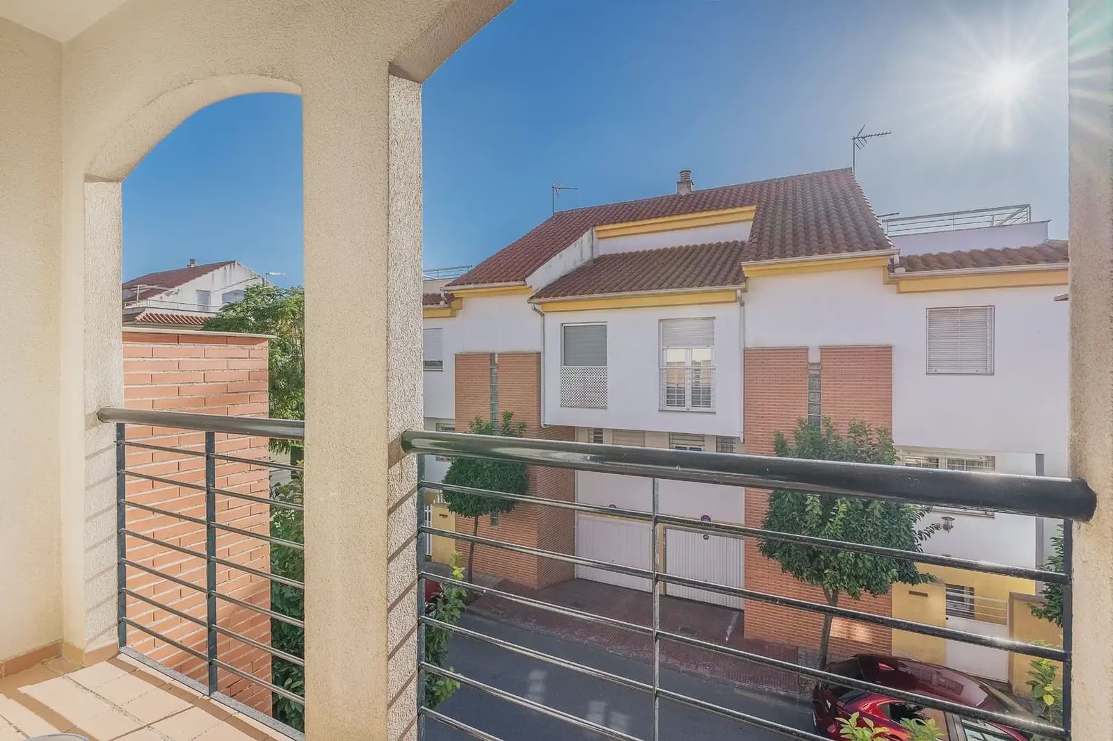 Moradia em Banda para venda em Armilla com garagem - 349 500 € (Ref: 9837404)