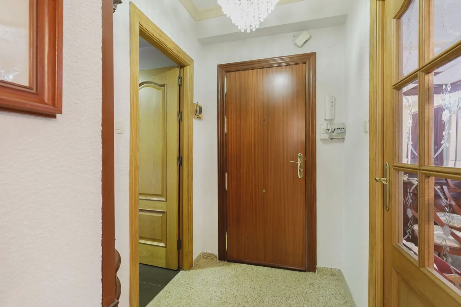 Flat te koop in Granada stad - € 230.000 (Ref: 9837407)