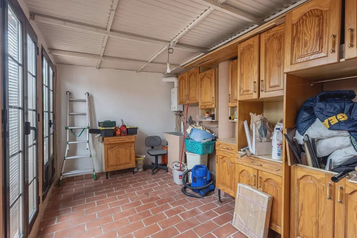 Villa til salg i Peligros med swimmingpool garage - € 510.000 (Ref: 9837409)