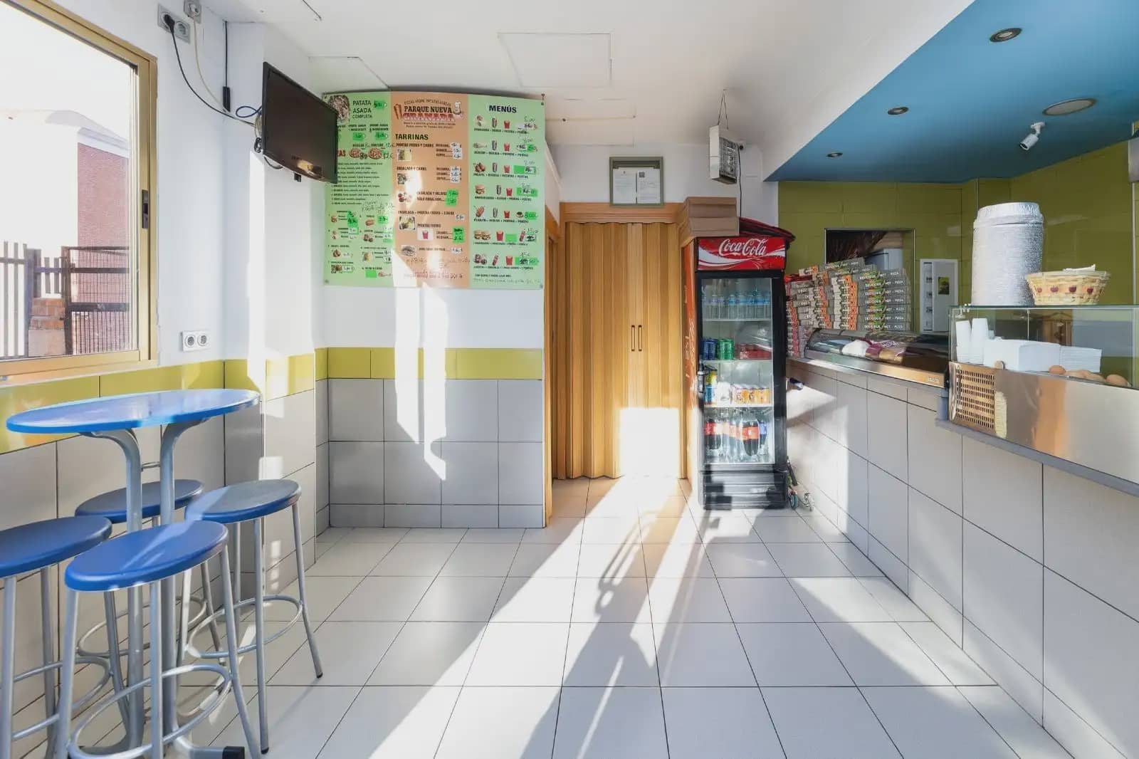 Local Comercial en Granada ciudad en venta - 75.900 € (Ref: 9837412)