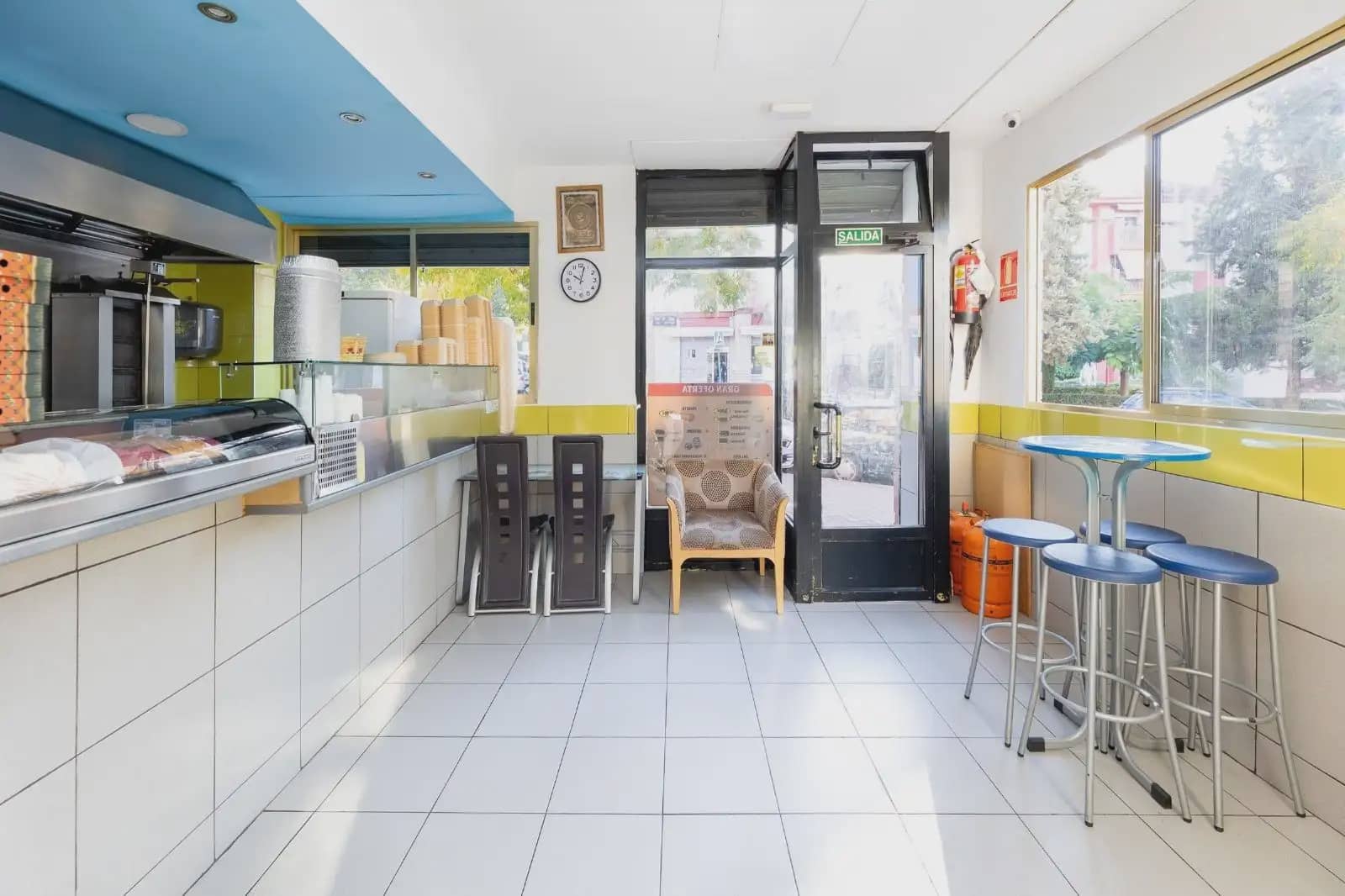 Local Comercial en Granada ciudad en venta - 75.900 € (Ref: 9837412)