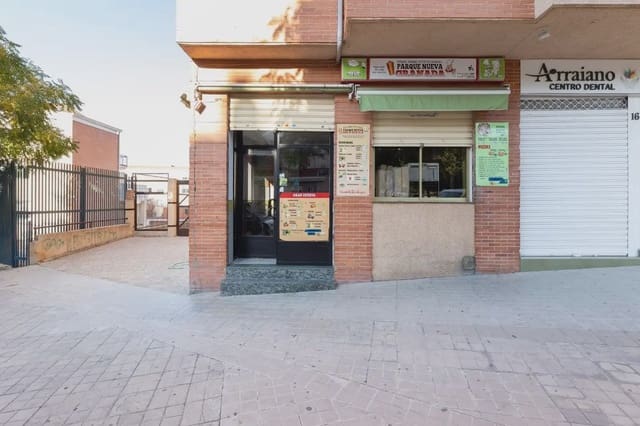 Komercyjne na sprzedaż w Poligono Cartuja - La Paz, Miasto Grenada - 75 900 € (Ref: 9837412)