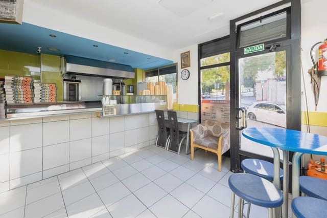 Komercyjne na sprzedaż w Poligono Cartuja - La Paz, Miasto Grenada - 75 900 € (Ref: 9837412)