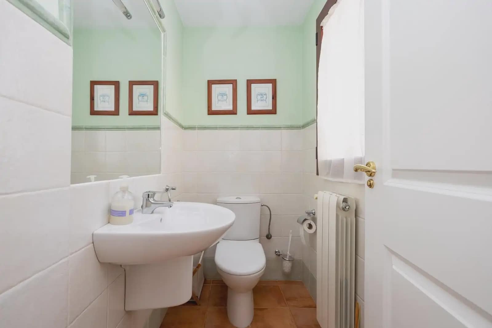 Villa zu verkaufen in Granada Stadt mit Pool Garage - 419.000 € (Ref: 9837413)