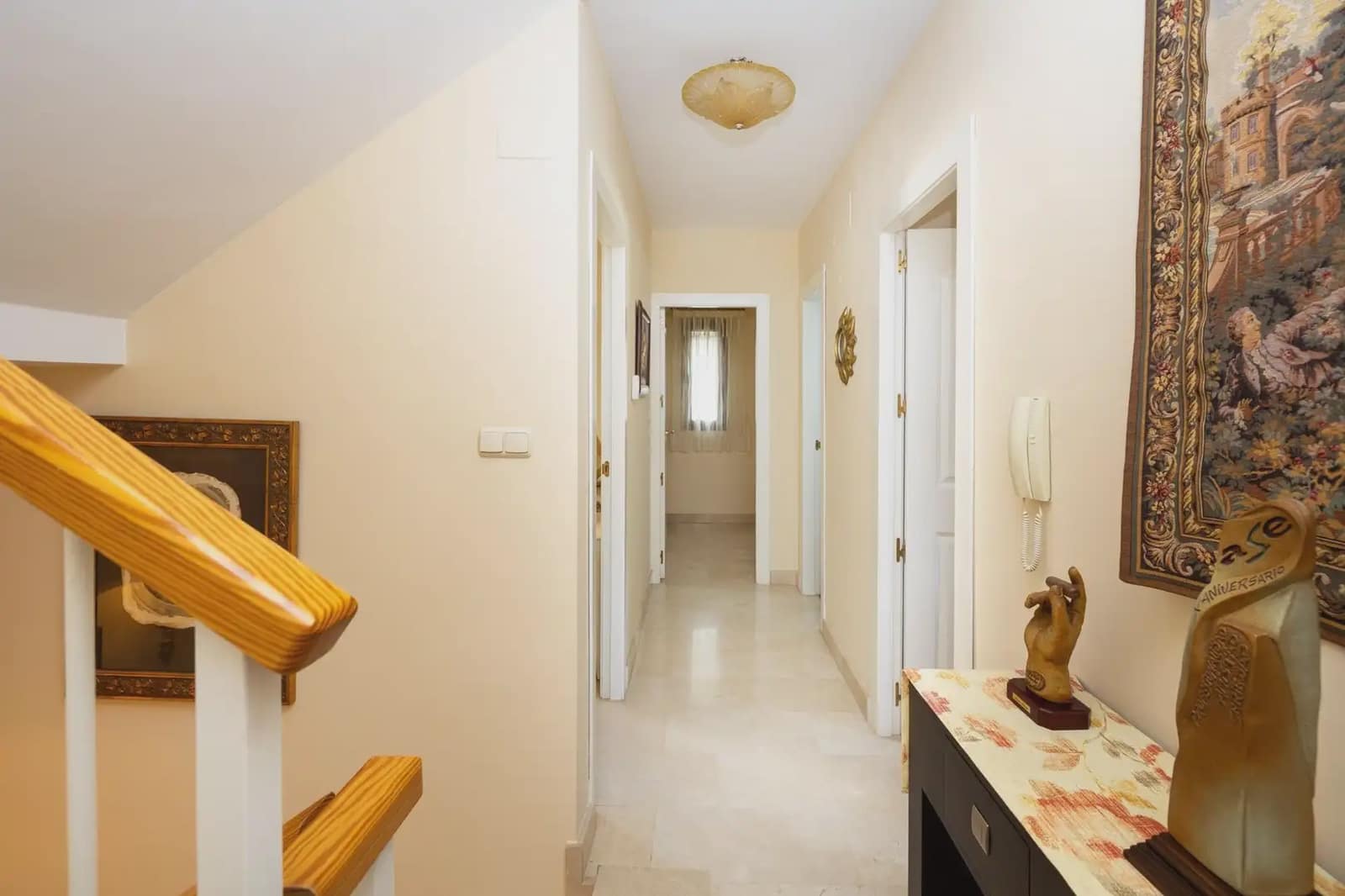 Villa zu verkaufen in Granada Stadt mit Pool Garage - 419.000 € (Ref: 9837413)