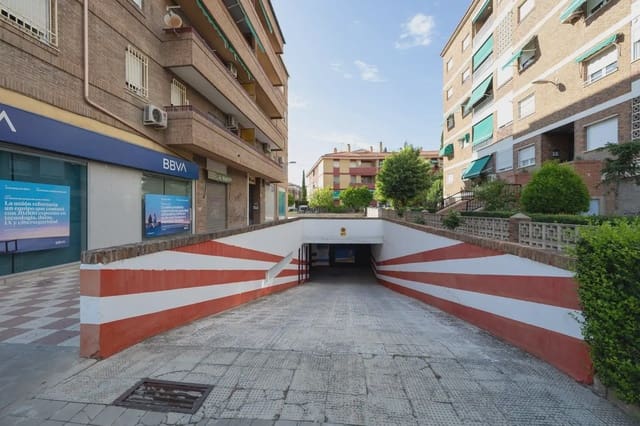 Garage for sale in San Francisco Javier, Granada city - € 19,900 (Ref: 9837414)