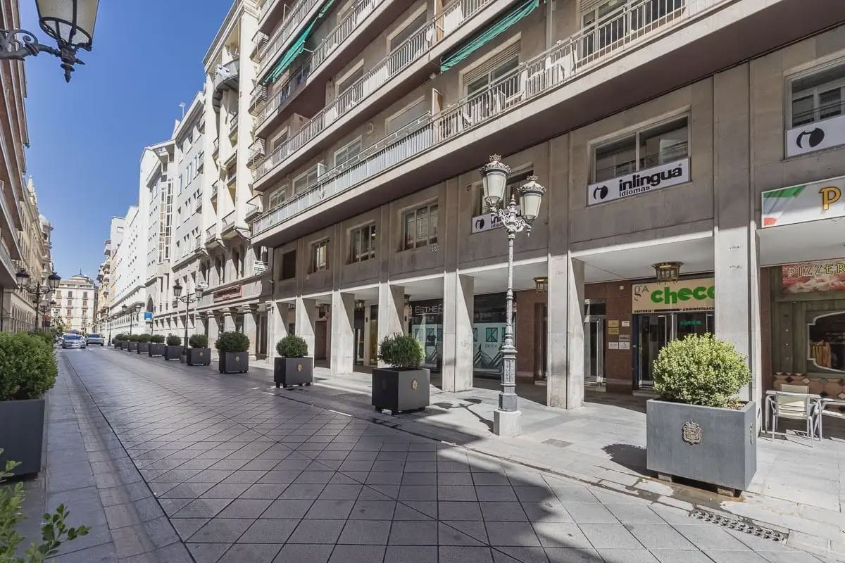 Comercial para venda em Granada cidade - 819 000 € (Ref: 9837418)
