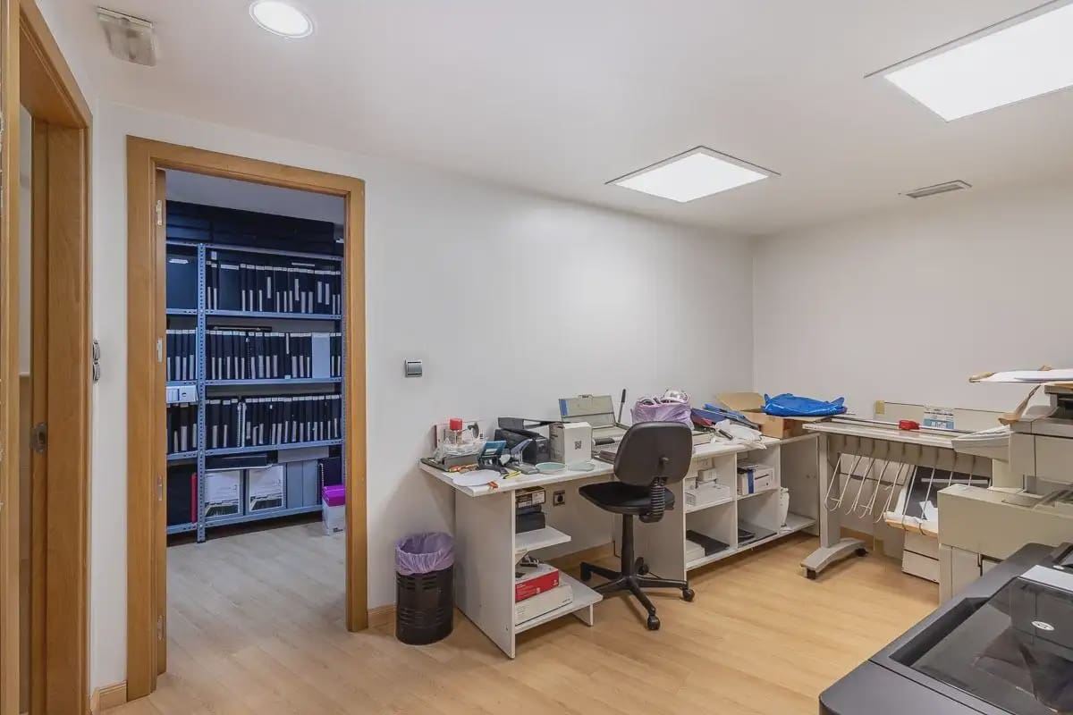 Erhverv til salg i Granada by - € 495.000 (Ref: 9837421)