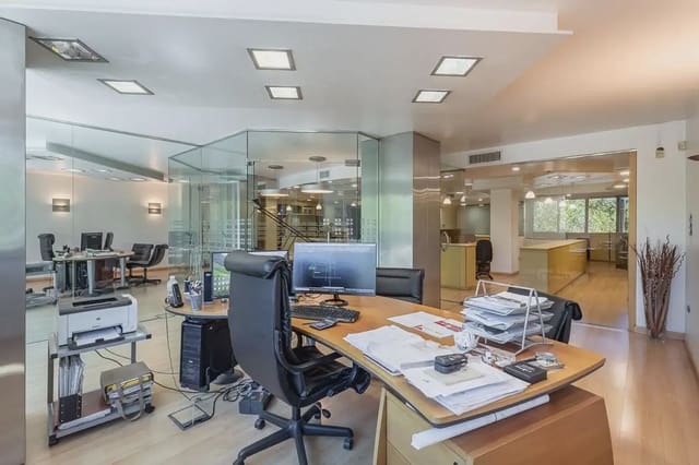 Erhverv til salg i San Matías - Realejo, Granada by - € 495.000 (Ref: 9837421)