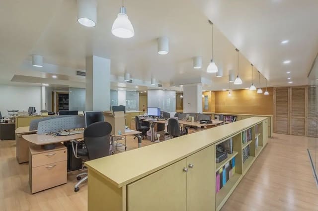 Erhverv til salg i San Matías - Realejo, Granada by - € 495.000 (Ref: 9837421)