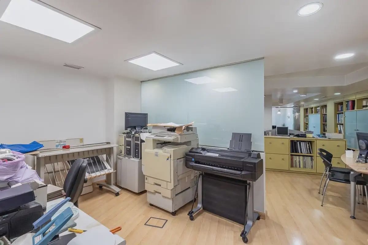 Erhverv til salg i Granada by - € 495.000 (Ref: 9837421)