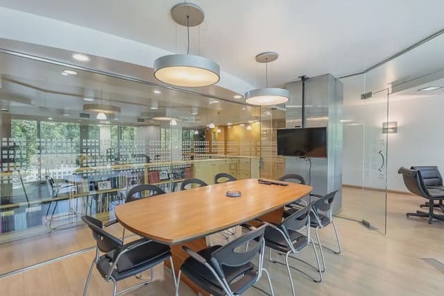 Erhverv til salg i San Matías - Realejo, Granada by - € 495.000 (Ref: 9837421)