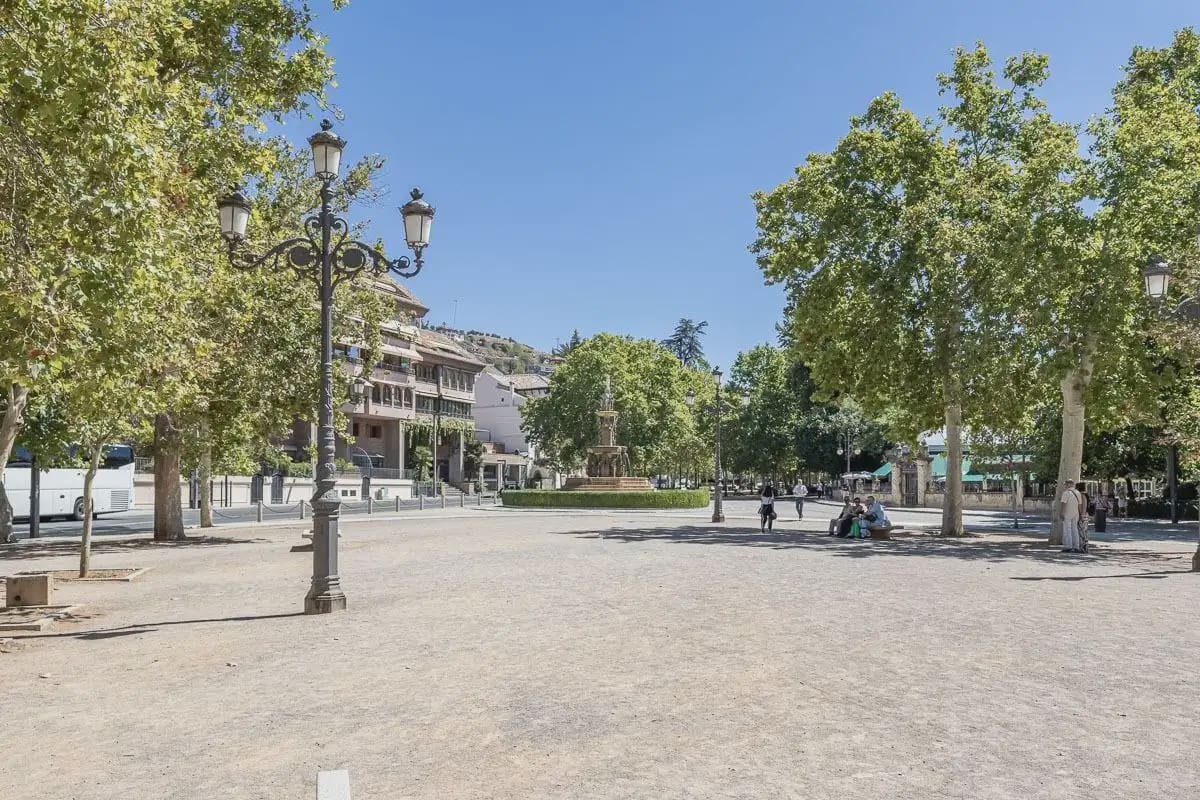 Erhverv til salg i Granada by - € 495.000 (Ref: 9837421)