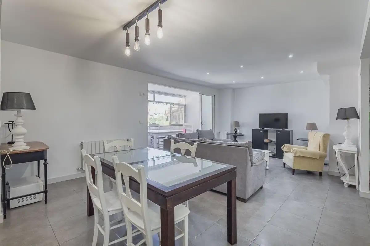 Flat te koop in Granada stad - € 489.000 (Ref: 9837423)