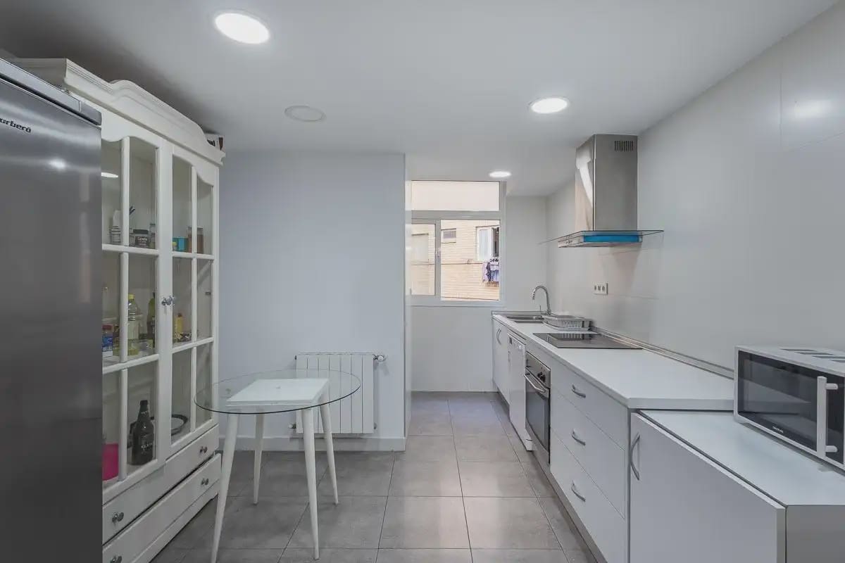 Flat te koop in Granada stad - € 489.000 (Ref: 9837423)